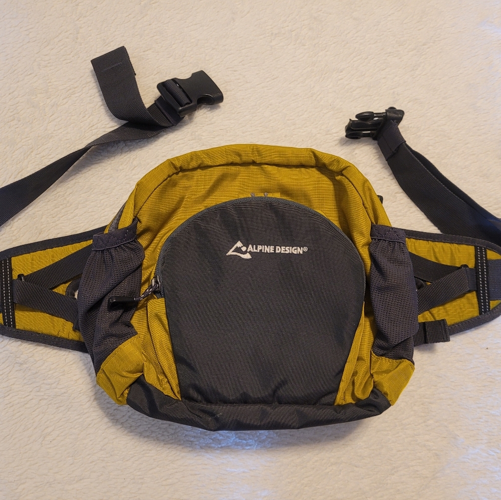 Alpine Padded Hiking Fanny Pack